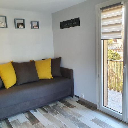Studio Acces Direct A La Plage La Londe-les-Maures Εξωτερικό φωτογραφία