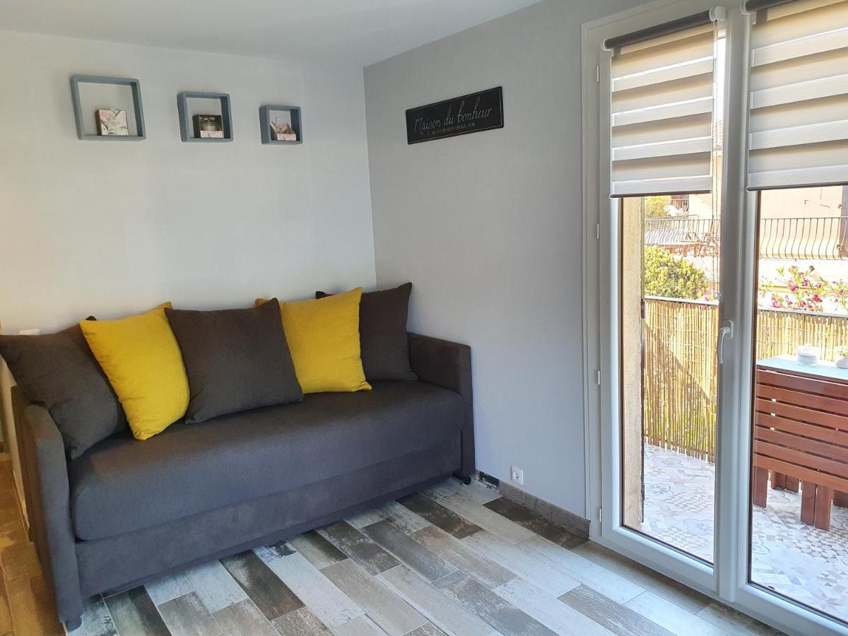 Studio Acces Direct A La Plage La Londe-les-Maures Εξωτερικό φωτογραφία
